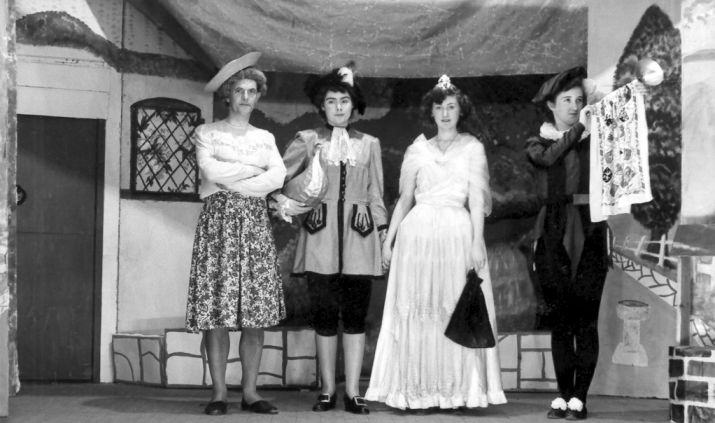 Widow Twankey, Jack, Jill, Jnr. Player (Anne Smith)