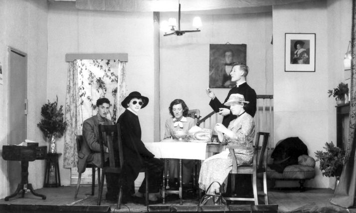 Osbert Bassinton-Bassington, Chickie Buff, Harriet Knaggs, Hugo Bonsor, Mrs Pottle