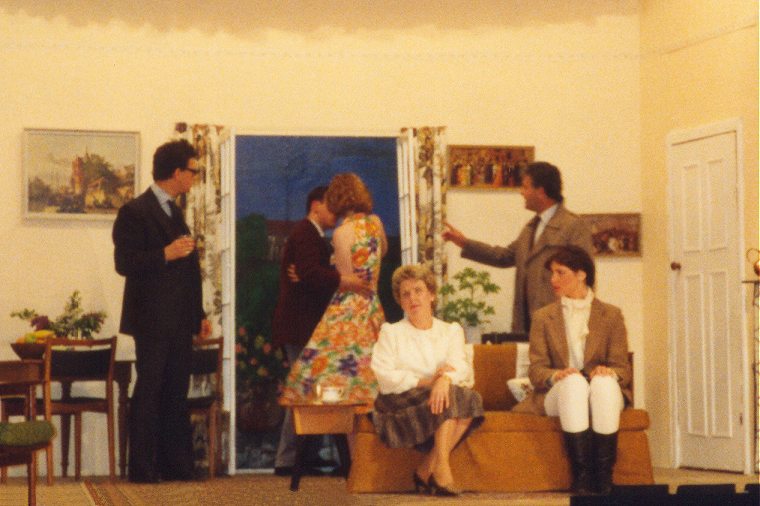 Henry, Paul, Sarah, Sybil, DI Hardy, Pamela