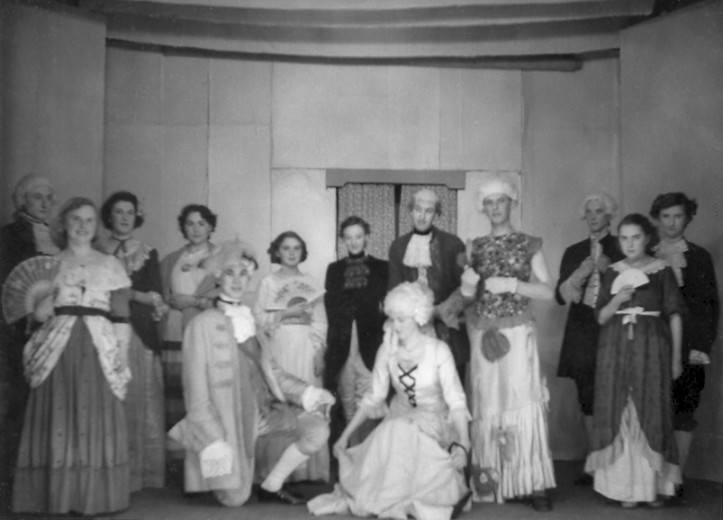 Dandini, Lady Penelope Plantagather, A Lady of the Court (Jacqueline Share), Gita Espanio, Court Ladies (Barbara Gibbeson, Sue Laxton), Mopsa, Servant, Court Ladies (Anne Williams, Anne Smith),  (Kneeling:) Prince Amozel, Cinderella