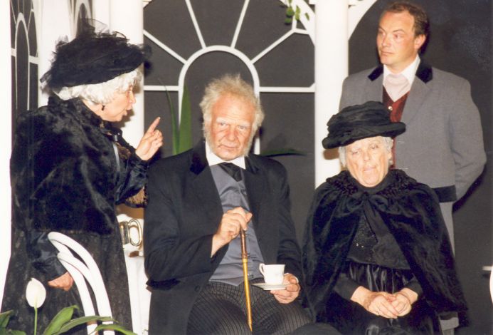 Aunt Julie, James, Aunt Hester, Soames