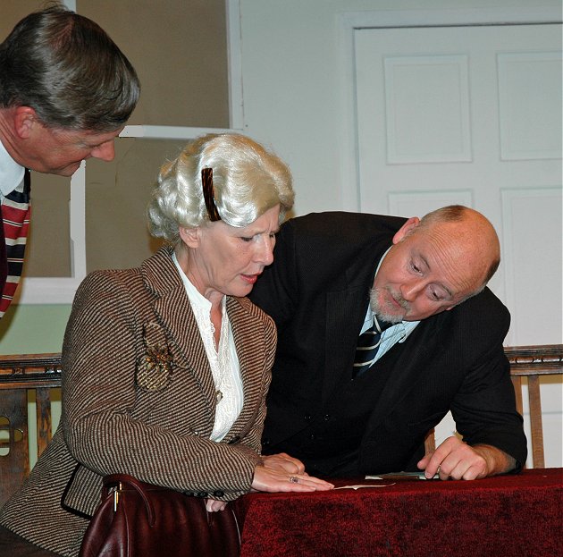 Keith, Miss Tracey, Mr Crowther