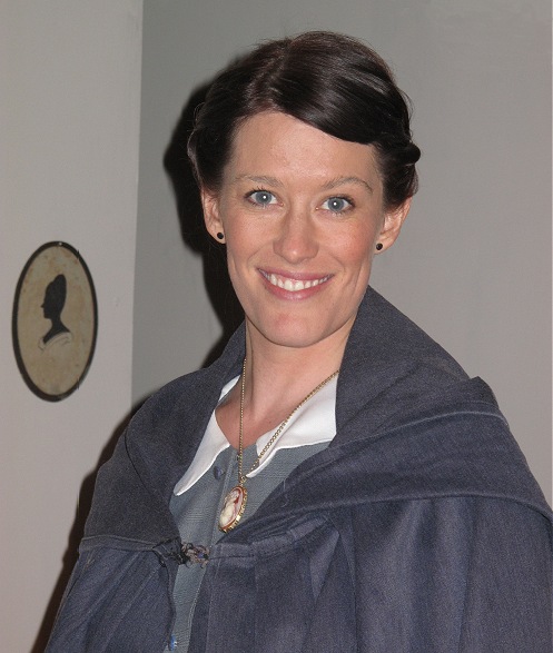 Jane arrives at Thornfield