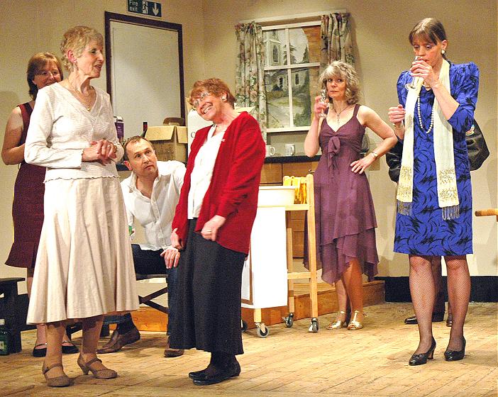 Sue, Kath, David, Evonne, Linda, Helen