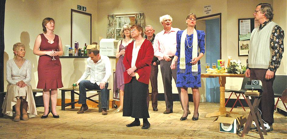 Kath, Sue, David, Linda, Evonne, Wayne, Bob, Helen, Leonard