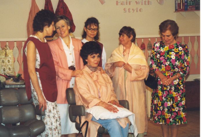 Truvy, M'Lynn, Annelle, Shelby (sitting), Ouiser, Clairee